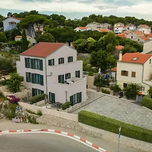  Apartment Valbay