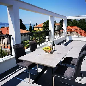 New 9 Minutes From Split Airport Apartment Kaštela
